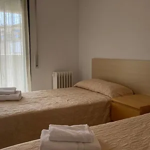 Residència Universitaria Pare Claret Auberge de jeunesse Gérone